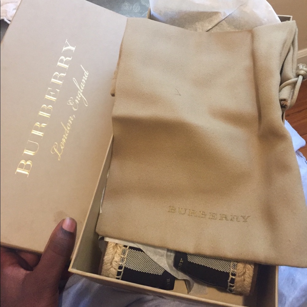Burberry shoes